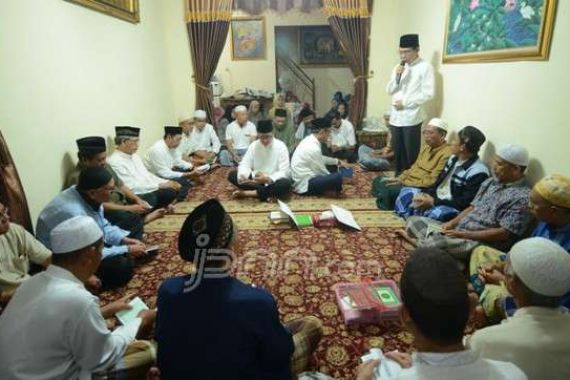 Kisah sang Ulama, Meninggal di Masjid saat Hendak Salatkan Jenazah - JPNN.COM