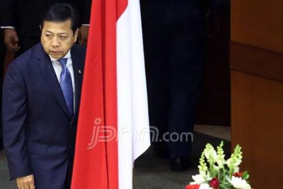 Jelang Putusan MKD, Novanto Berdiskusi dengan Dua Pengacara - JPNN.COM