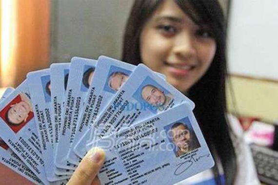 Satu Juta Warga Kabupaten Bekasi Belum Tercatat di Data Kemendagri - JPNN.COM