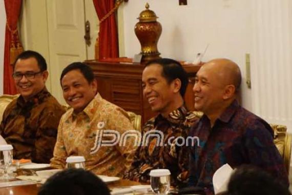 Siap-siap Oposisi! Jokowi Tertawa Lepas Itu Artinya.... - JPNN.COM