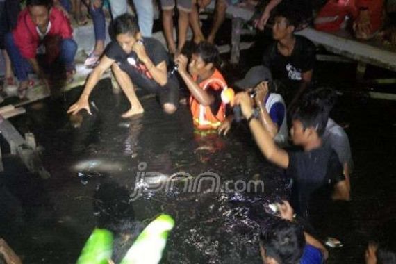 HOROR! Tenggelam, Susah Dicari, Paginya Nongol di Dekat Makam Pangeran - JPNN.COM