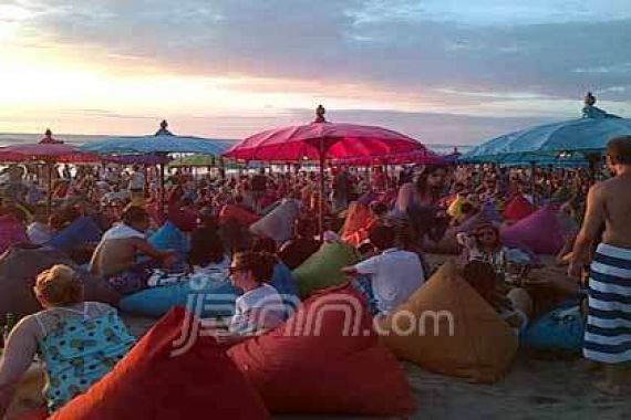 Ingin Nikmati Pantai di Bali Ini, Harus Pesan Dulu - JPNN.COM