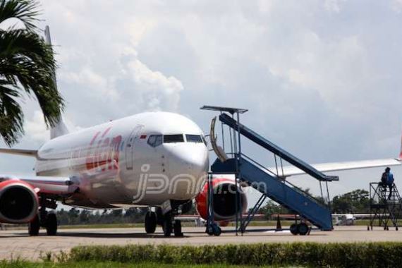 Sayap Rusak, Lion Air Mendarat Darurat di Batam - JPNN.COM