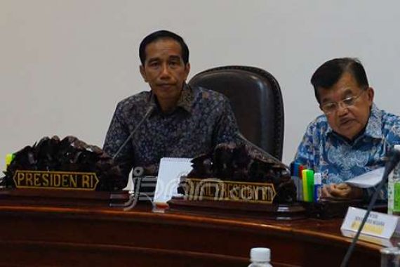 Jokowi Minta Selesaikan Masalah Alih Status PTS menjadi PTN - JPNN.COM