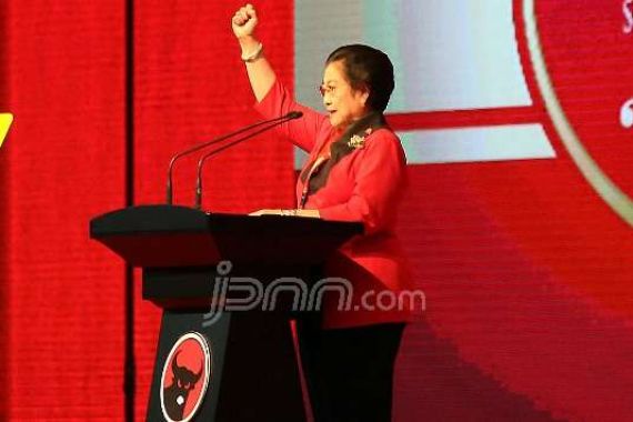 Megawati Cerita tentang Munculnya Marhaenisme - JPNN.COM