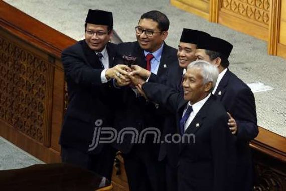 PENTING! Begini Permintaan Fadli Zon ke Jokowi - JPNN.COM