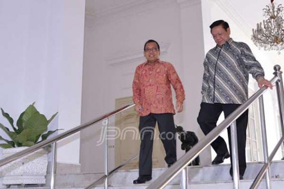 Ade Komarudin Dilantik, Agung Laksono: Saya Kecewa - JPNN.COM
