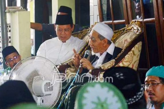 Datang ke Istana, Djan Faridz Bawa Pesan dari Mbah Moen - JPNN.COM