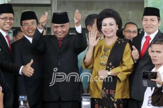 Pimpinan KPK Tutup Rapat Info Seputar OTT...Ada Apa Ni? - JPNN.COM