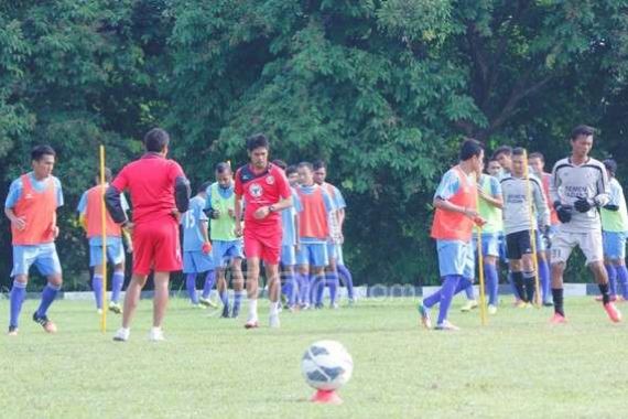 Semen Padang FC Boyong Seluruh Pemain - JPNN.COM