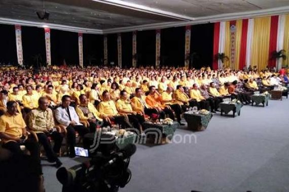 KMP Solid Hadiri Rapimnas Golkar, Plus BJ Habibie - JPNN.COM