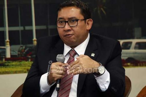 Golkar Dukung Pemerintah, Fadli Zon: Biar Rakyat Menikmati Kesuksesan - JPNN.COM