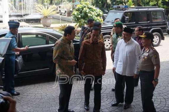 Jokowi Datang, Pengamanan Balai Kota Diperketat - JPNN.COM