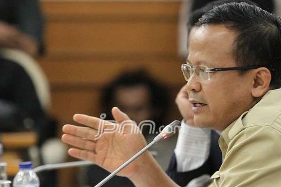 Ribuan Buruh Di-PHK, Anak Buah Prabowo Bandingkan Pemerintahan Jokowi dan SBY - JPNN.COM