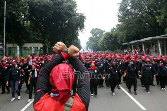 Buruh Aksi di Depan Istana, JK: Demo Ya, Silakan - JPNN.COM