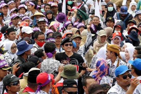 5.000 Honorer K2 Sumatera Bergerak ke Jakarta - JPNN.COM