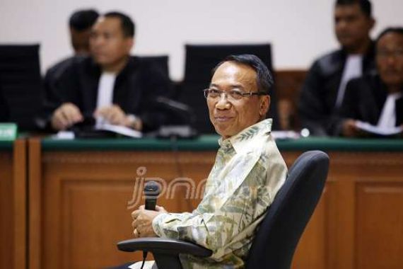 Jero Divonis Setengah Tuntutan, KPK: Ini Belum Selesai - JPNN.COM