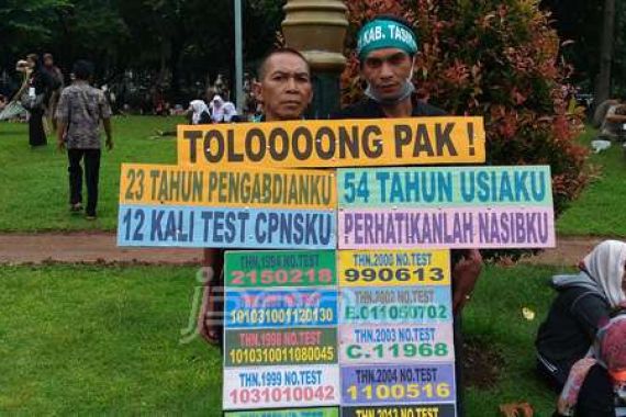 Darussalam, 23 Tahun jadi Honorer Gaji cuma 600 Ribu - JPNN.COM