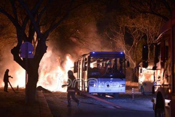 Mencekam! Bom Mobil Tewaskan Puluhan Orang di Ankara - JPNN.COM