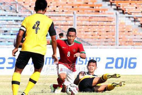 Anak Baru Arema Cronus Ini Ogah Dibandingkan dengan Samsul Arif - JPNN.COM