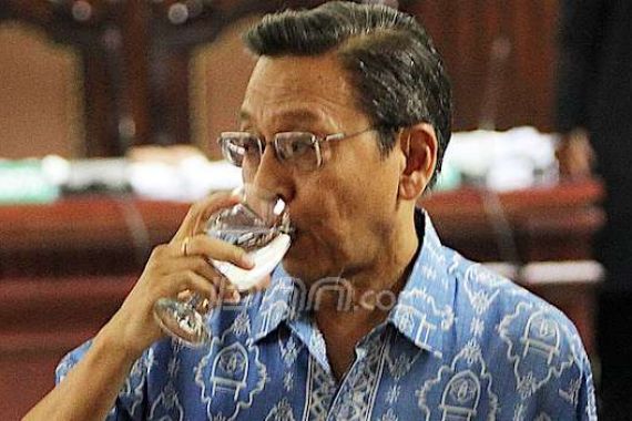 MAKI Harapkan Pengadilan Paksa KPK Jerat Boediono - JPNN.COM