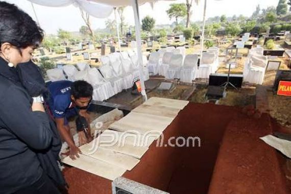 Kemendagri Dorong Petugas Kuburan Aktif Catat Pemakaman - JPNN.COM