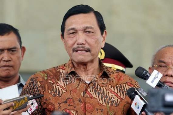 Luhut Pastikan Perpres Badan Otorita Danau Toba Segera Terbit - JPNN.COM