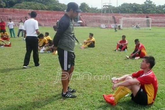Bolos Latihan Perdana, Pemain Semen Padang FC Didenda - JPNN.COM