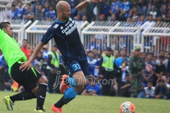 Yaah..Laga Uji Coba Persib Makan Korban - JPNN.COM