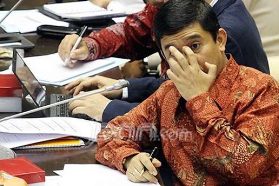 Menteri Yuddy Tak Mau Jumlah PNS Jadi Bom Waktu - JPNN.COM