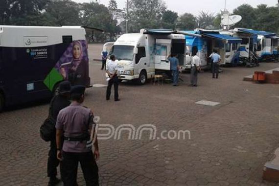 Kurang dari Tiga Jam Rp 1,3 Miliar Ludes - JPNN.COM