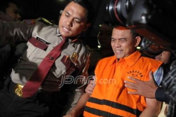 Eks Wakil Ketua DPRD Banten Dituntut 7 Tahun Bui - JPNN.COM
