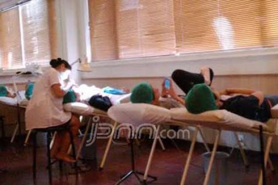 Jelang Lebaran, Klinik Kecantikan Banjir Pasien - JPNN.COM