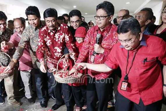 PDIP Peringati Kudatuli, Hasto Singgung Janji Jokowi - JPNN.COM