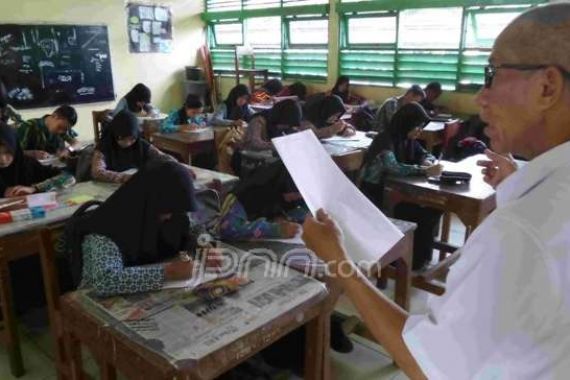 Belasan Guru Asal Turki di Sekolah Ini Sedang Galau - JPNN.COM