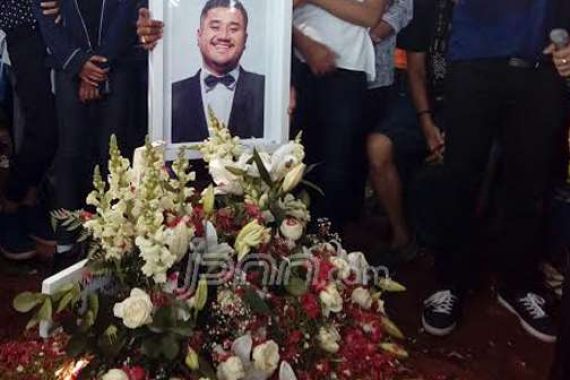 Selain Dapat Fasilitas Gratis, Makam Mike Dipastikan Bebas Praktik Calo - JPNN.COM