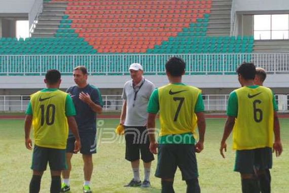 Siap Bersaing Ketat, Jumlah Pemain Timnas Bakal Dipangkas - JPNN.COM