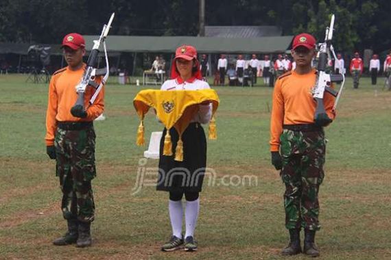 Semakin Dekat 17 Agustus, Paskibraka Diharamkan Makan... - JPNN.COM