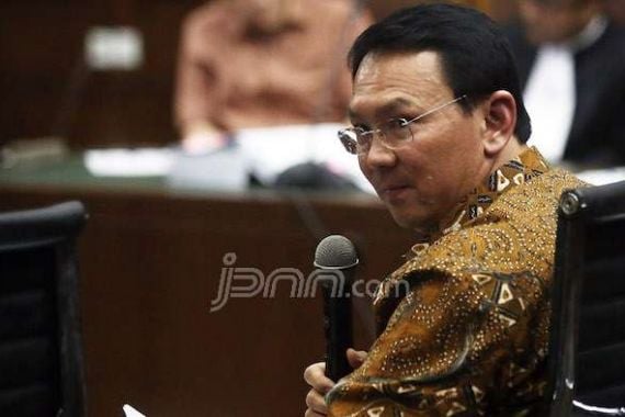 Ahok Yakin Bakal Direstui Megawati untuk Berduet dengan Djarot Lagi - JPNN.COM