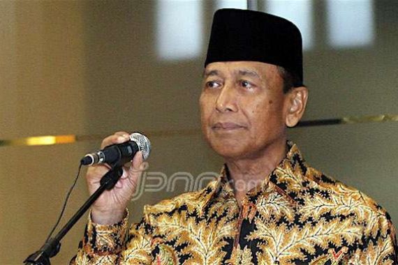 Dua WNI Lolos dari Abu Sayyaf, Wiranto: Jangan Saya yang Cerita - JPNN.COM