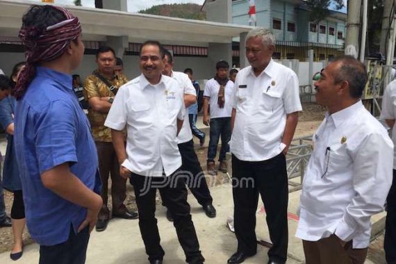 Menpar Arief Yahya Blusukan ke Sibisa dan BOP Danau Toba - JPNN.COM