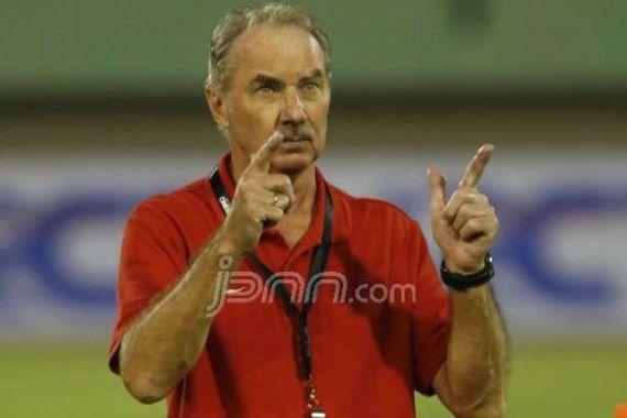 Cerita Alfred Riedl tentang Kenangan Manis 2010 - JPNN.COM