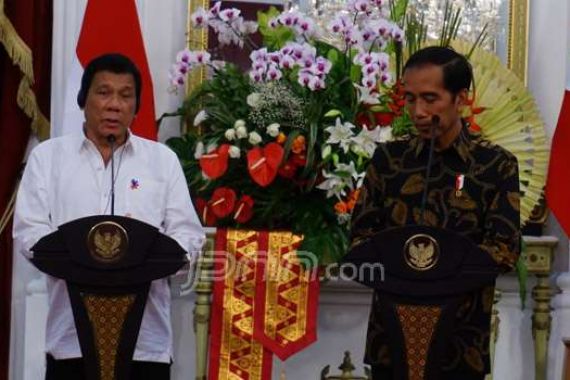 Jokowi Bisa Tiru Duterte Perangi Kriminal - JPNN.COM