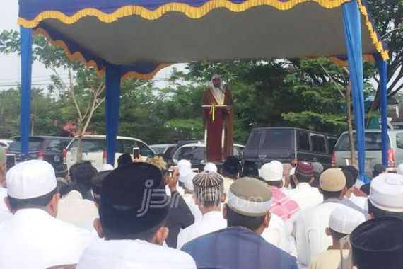 Imam Masjid Nabawi Titip Pesan buat Umat Islam di Pontianak - JPNN.COM