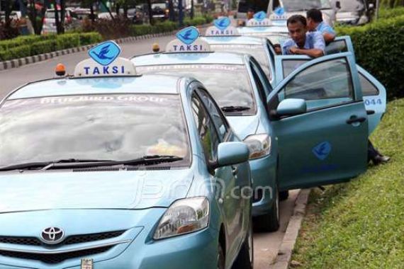 Aplikasi My Blue Bird Manjakan Pengguna Taksi di Surabaya - JPNN.COM