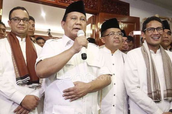 Asli, Pak Prabowo Memang Murah Hati - JPNN.COM