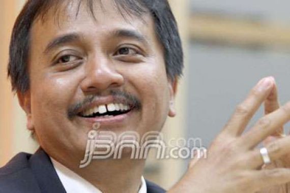 Roy Suryo Tuding Bang Ruhut Politikus Cemen - JPNN.COM