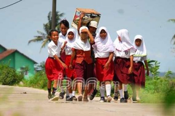 2020, Seluruh Sekolah Sudah Terapkan Full Day - JPNN.COM