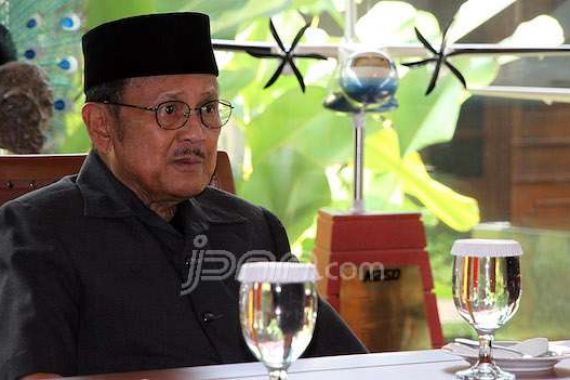 Alhamdulillah Pak Habibie Sehat-Sehat Saja - JPNN.COM