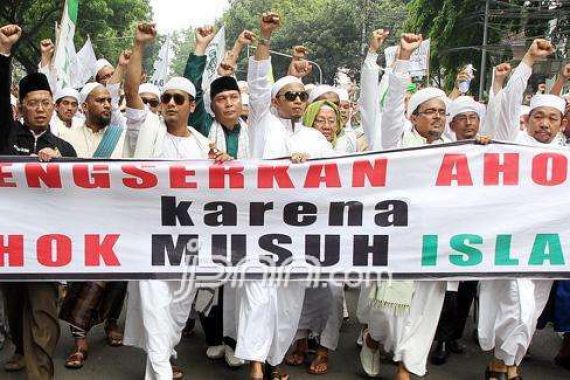 Jadi Panglima Aksi Bela Islam, Munarman Tak Temui Kesulitan - JPNN.COM